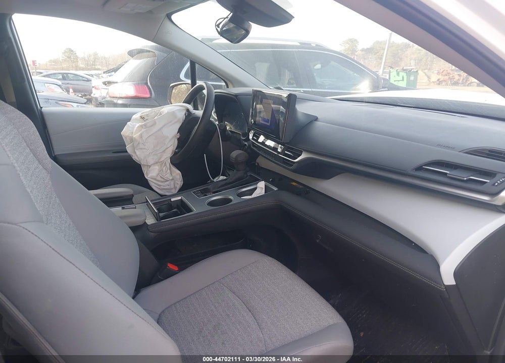 2025 TOYOTA SIENNA LE VIN: 5TDBSKFC5SS178373