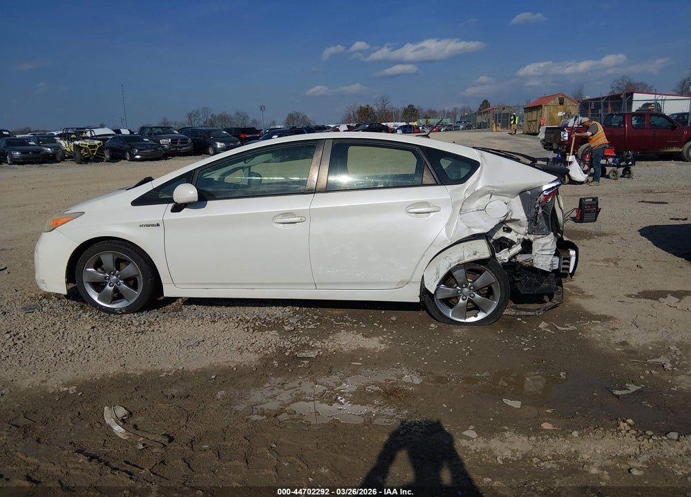 2013 TOYOTA PRIUS THREE SE VIN: JTDKN3DU3D1636291