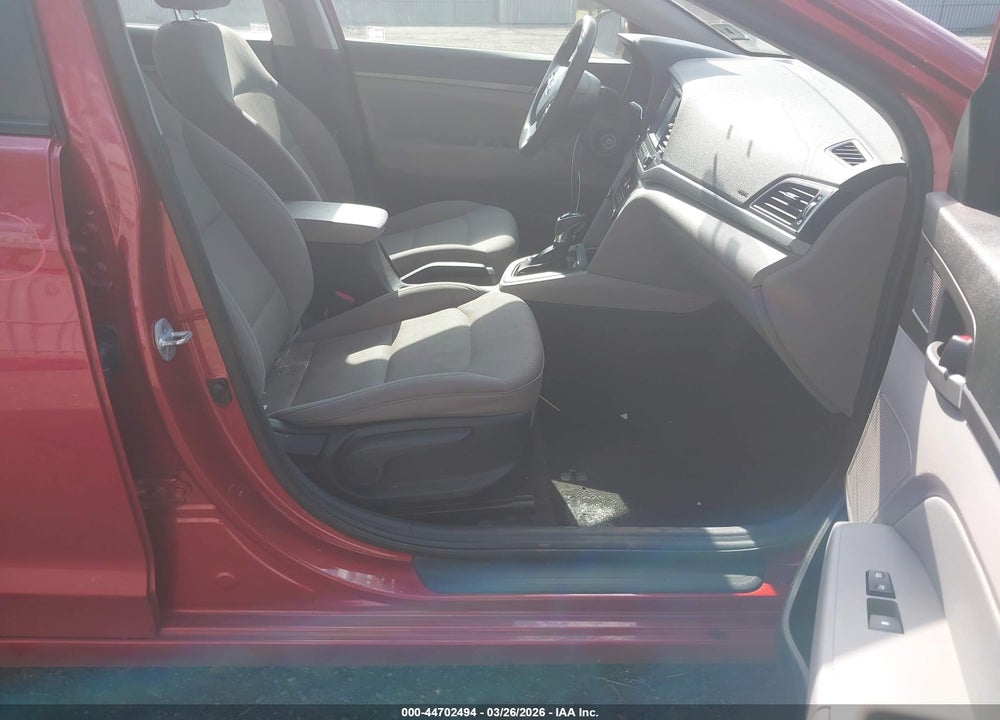 2018 HYUNDAI ELANTRA SEL VIN: 5NPD84LF8JH389962