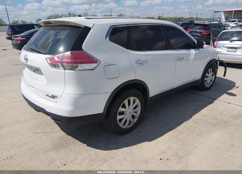 2014 NISSAN ROGUE S VIN: 5N1AT2MT2EC808685