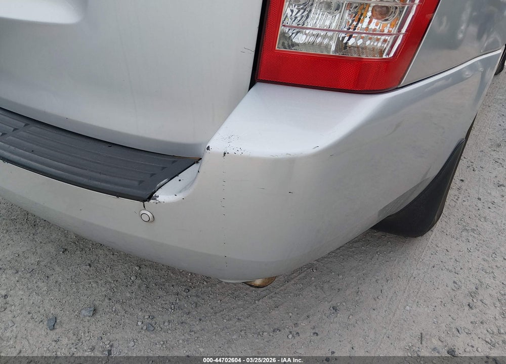 2014 KIA SEDONA LX VIN: KNDMG4C78E6581250