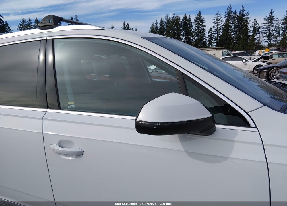 2018 AUDI Q7 3.0T PREMIUM VIN: WA1LAAF75JD000990