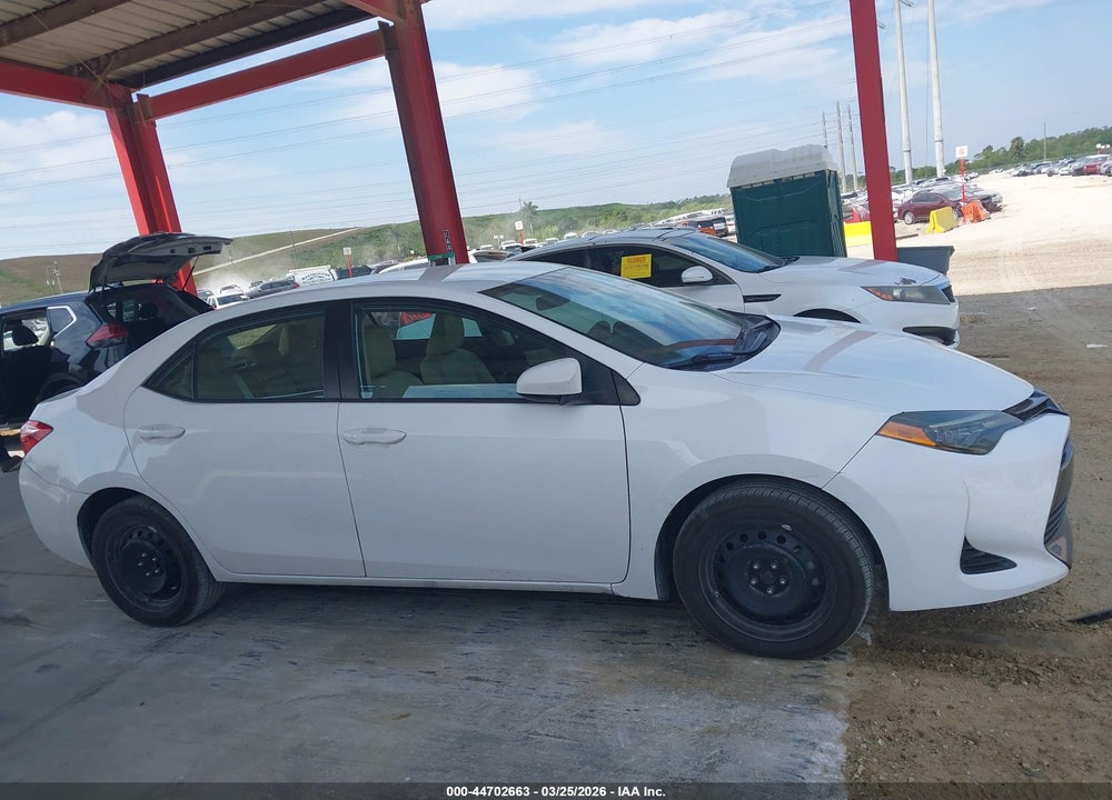 2017 TOYOTA COROLLA LE VIN: 5YFBURHE7HP727784