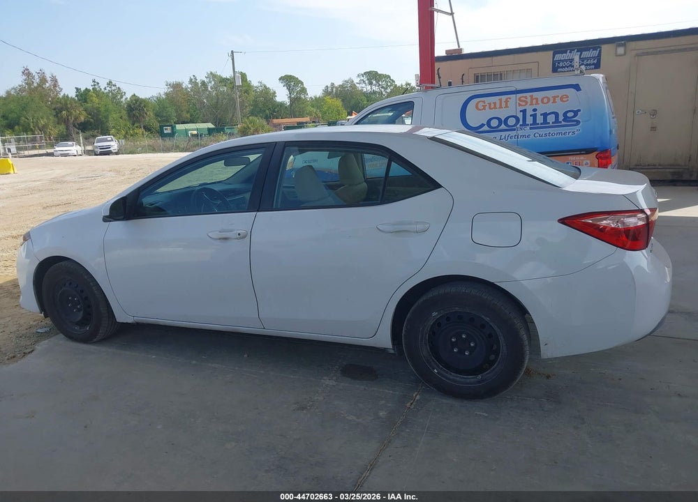 2017 TOYOTA COROLLA LE VIN: 5YFBURHE7HP727784