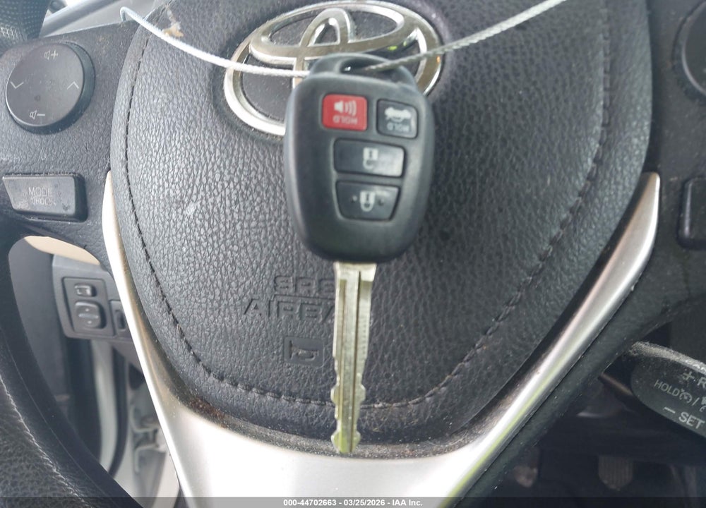 2017 TOYOTA COROLLA LE VIN: 5YFBURHE7HP727784