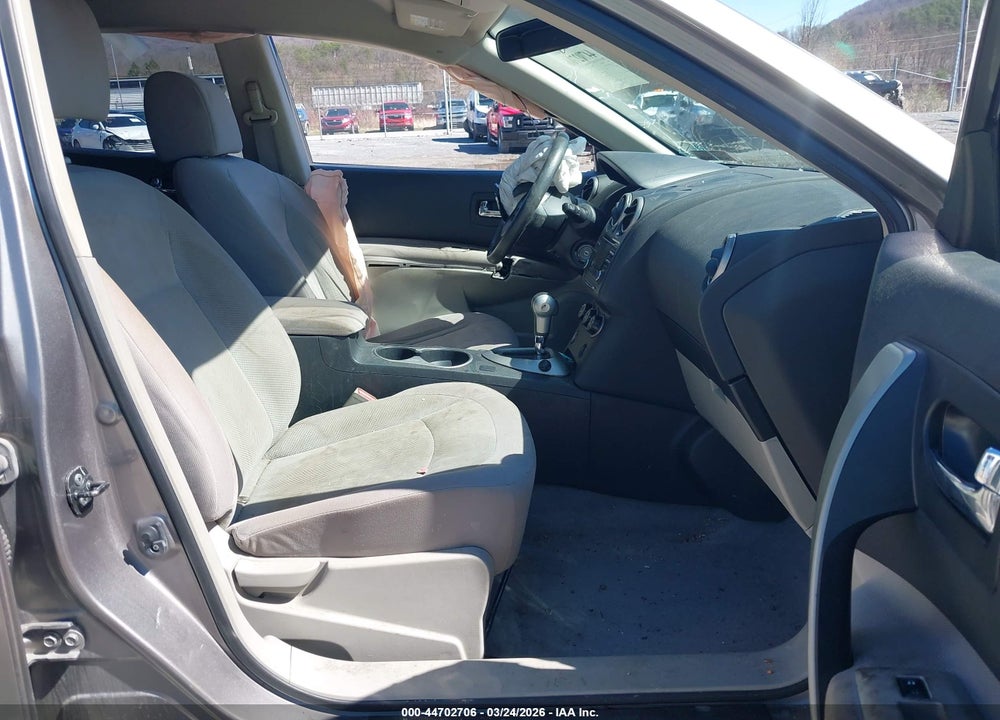 2013 NISSAN ROGUE S VIN: JN8AS5MV6DW614219