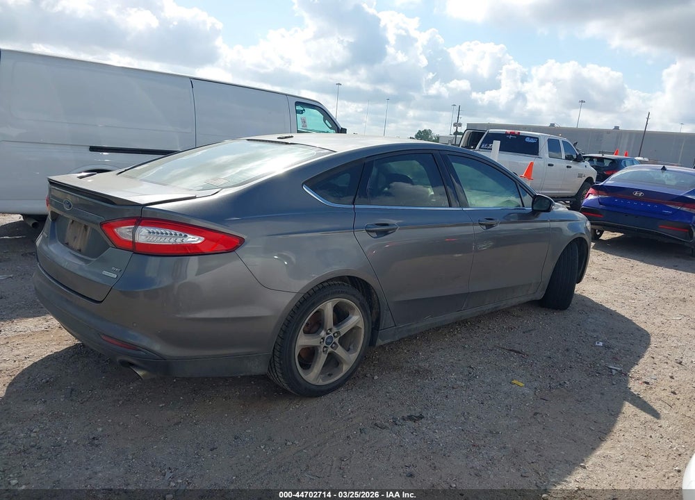 2013 FORD FUSION SE VIN: 3FA6P0HR3DR378513