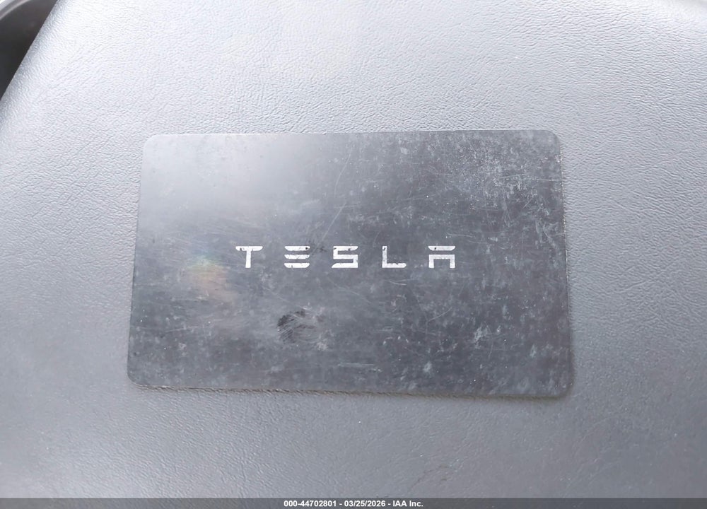 2020 TESLA MODEL Y LONG RANGE DUAL MOTOR ALL-WHEEL DRIVE/PERFORMANCE DUAL MOTOR ALL-WHEEL DRIVE VIN: 5YJYGDEF3LF037701