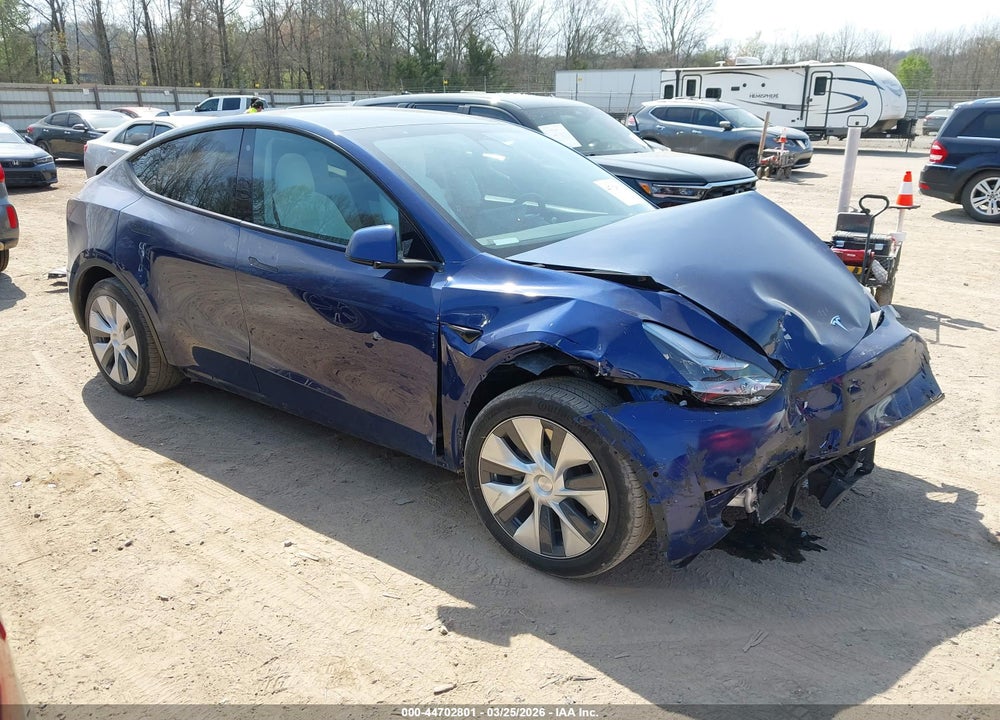 2020 TESLA MODEL Y LONG RANGE DUAL MOTOR ALL-WHEEL DRIVE/PERFORMANCE DUAL MOTOR ALL-WHEEL DRIVE VIN: 5YJYGDEF3LF037701