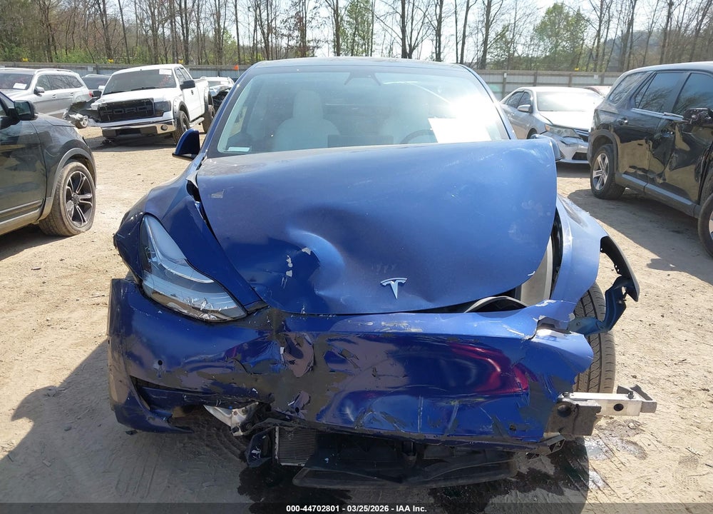 2020 TESLA MODEL Y LONG RANGE DUAL MOTOR ALL-WHEEL DRIVE/PERFORMANCE DUAL MOTOR ALL-WHEEL DRIVE VIN: 5YJYGDEF3LF037701