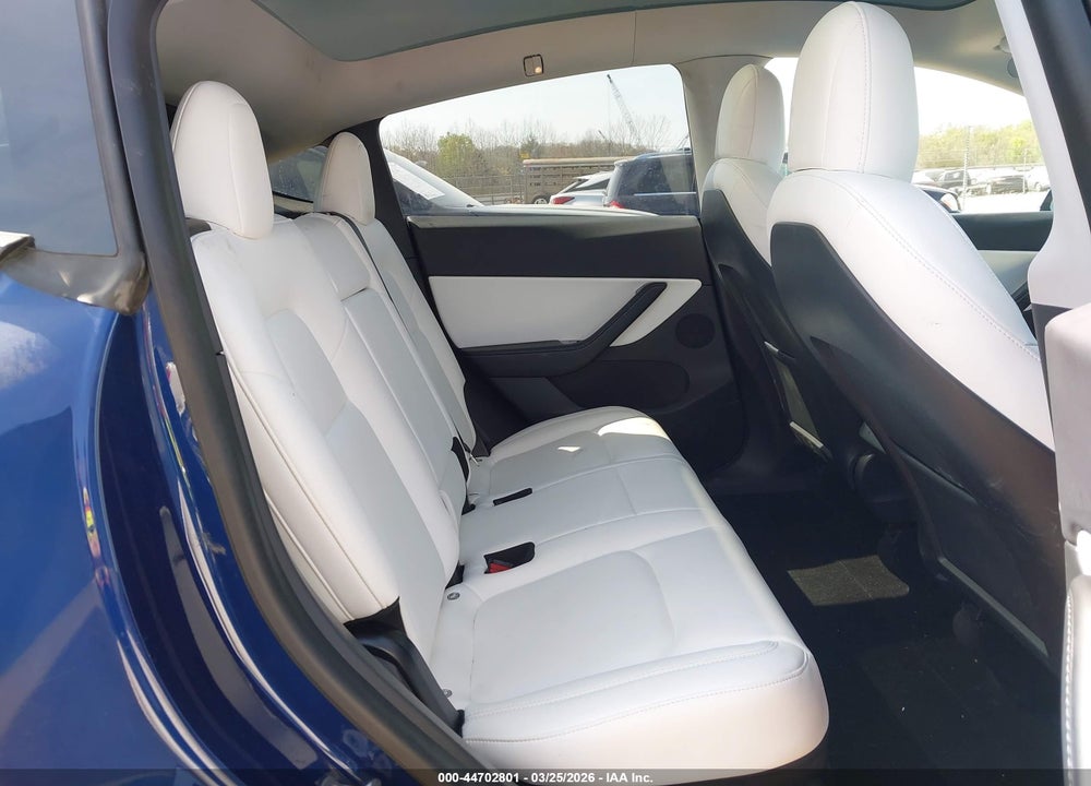 2020 TESLA MODEL Y LONG RANGE DUAL MOTOR ALL-WHEEL DRIVE/PERFORMANCE DUAL MOTOR ALL-WHEEL DRIVE VIN: 5YJYGDEF3LF037701