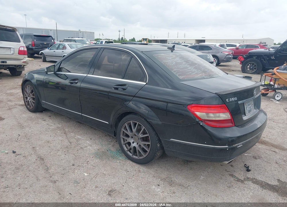 2011 MERCEDES-BENZ C 300 LUXURY 4MATIC VIN: WDDGF8BBXBR167223