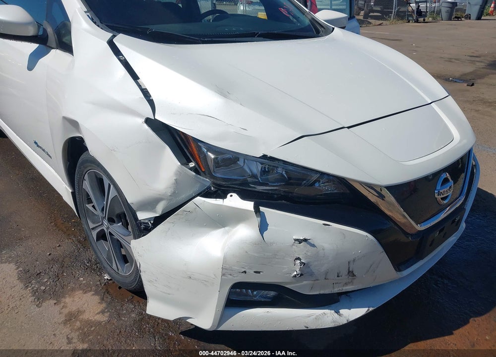 2018 NISSAN LEAF SV VIN: 1N4AZ1CP0JC315847