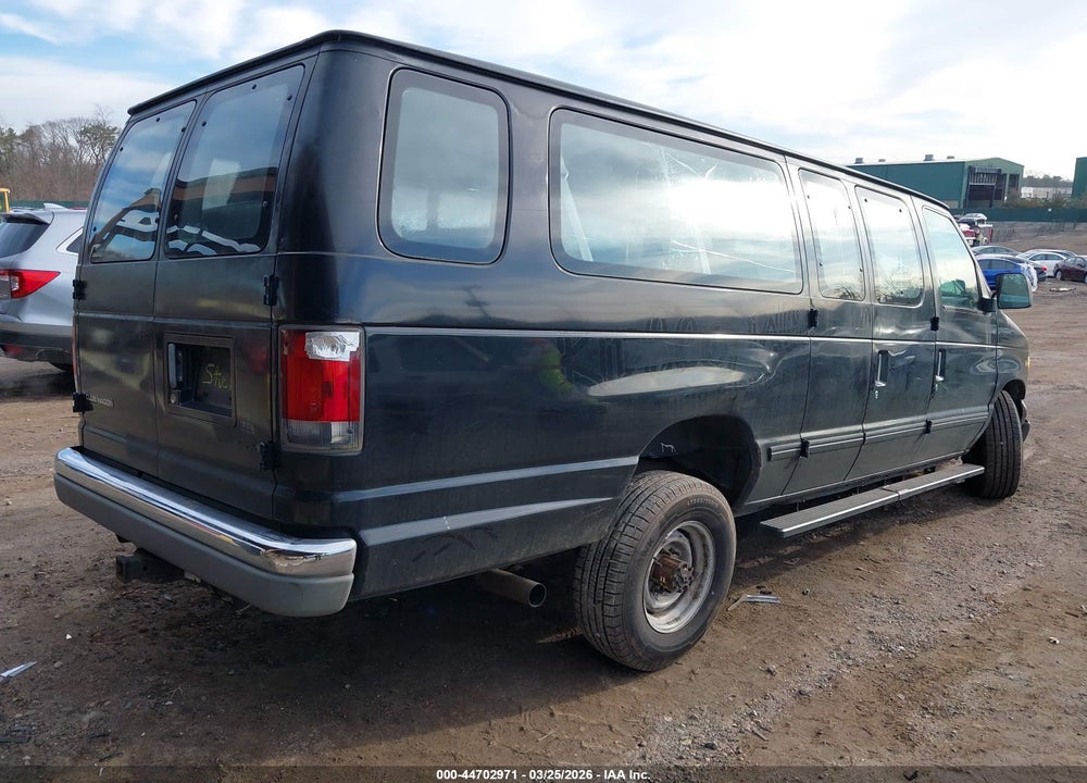 1998 FORD SUPER CLUB WAGON XL/XLT VIN: 1FBSS31S7WHA93831