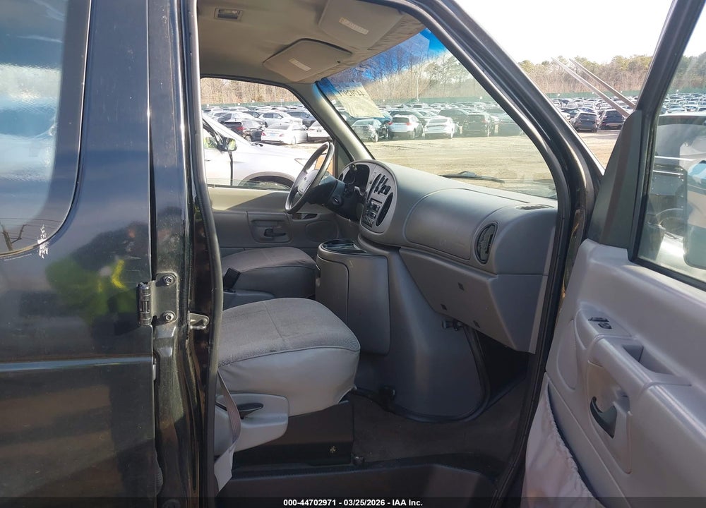 1998 FORD SUPER CLUB WAGON XL/XLT VIN: 1FBSS31S7WHA93831