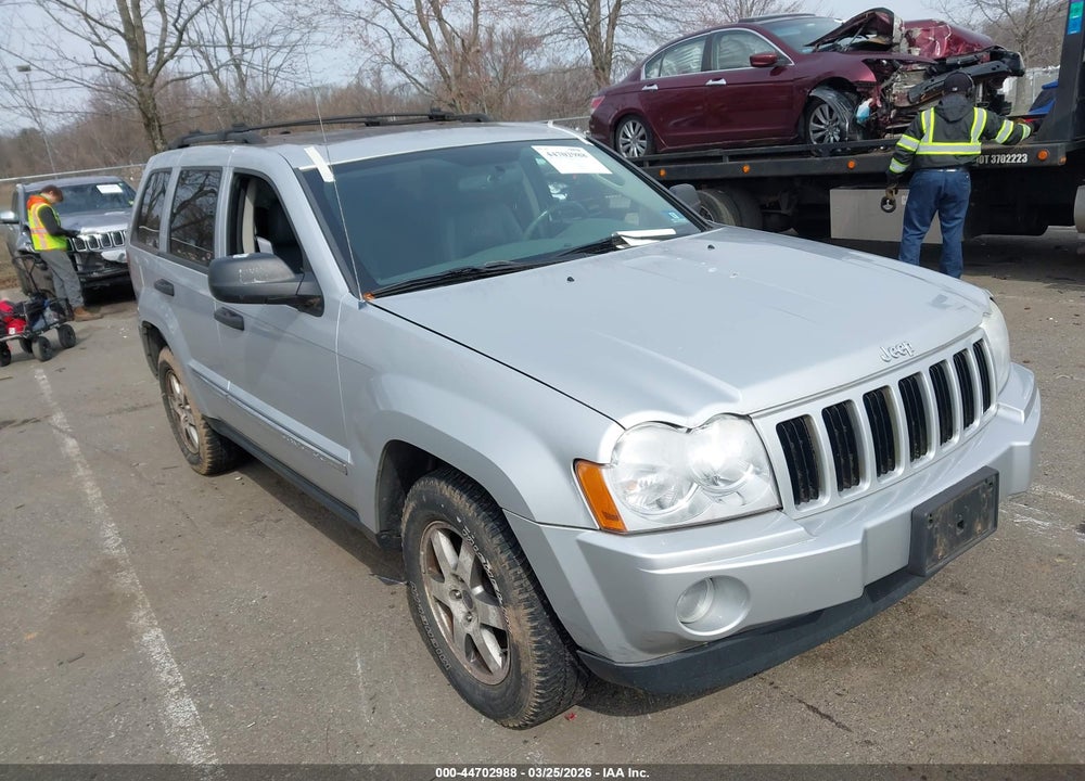 2005 JEEP GRAND CHEROKEE LAREDO VIN: 1J8HR48N35C676702