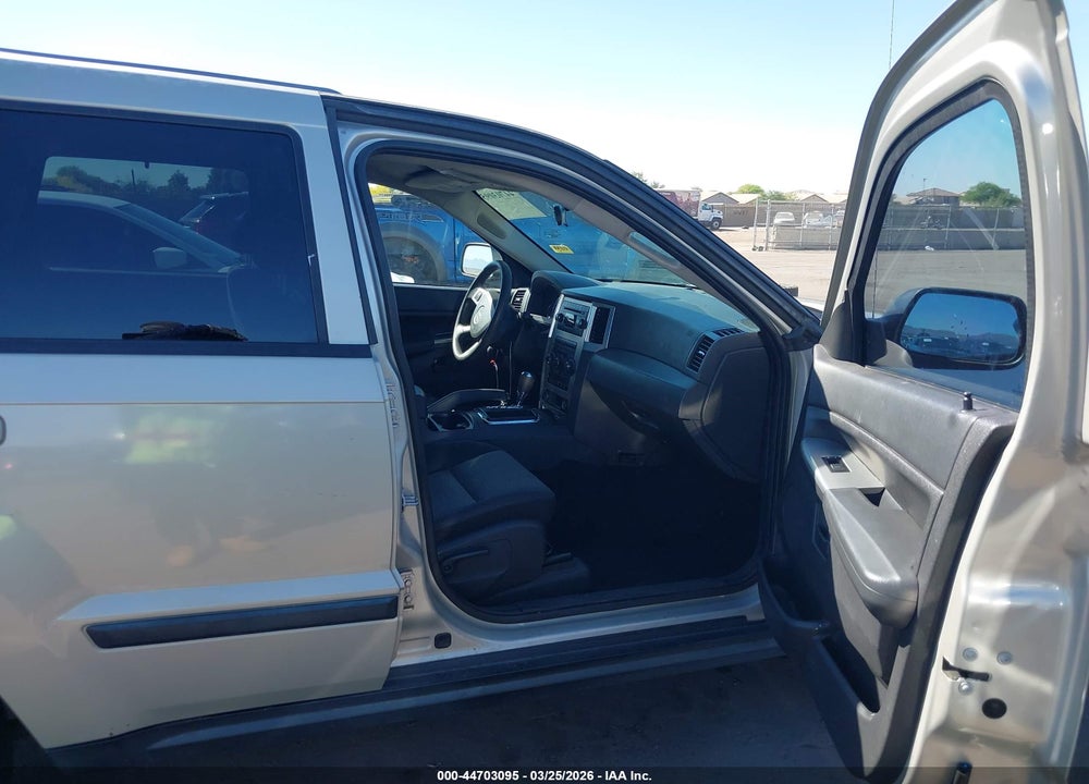 2008 JEEP GRAND CHEROKEE LAREDO VIN: 1J8GS48K38C235405