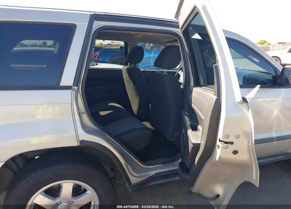 2008 JEEP GRAND CHEROKEE LAREDO VIN: 1J8GS48K38C235405