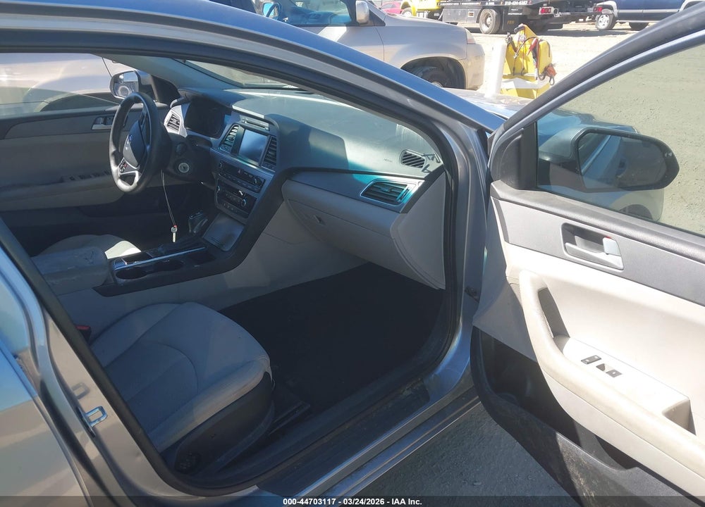 2016 HYUNDAI SONATA SE VIN: 5NPE24AF6GH316218