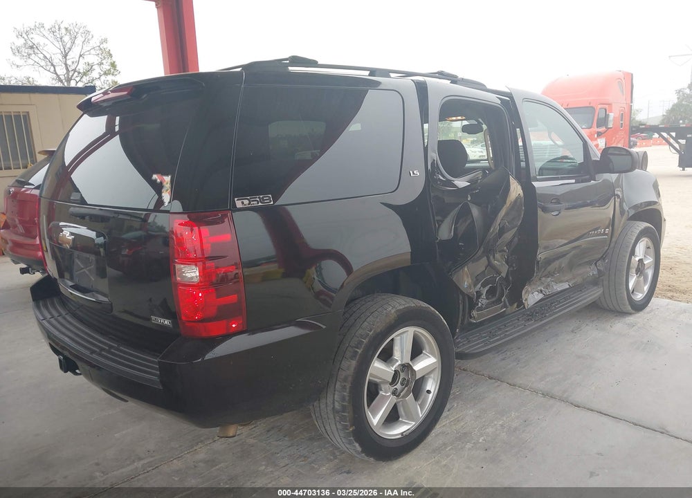 2008 CHEVROLET TAHOE LS VIN: 1GNFC13088R276010
