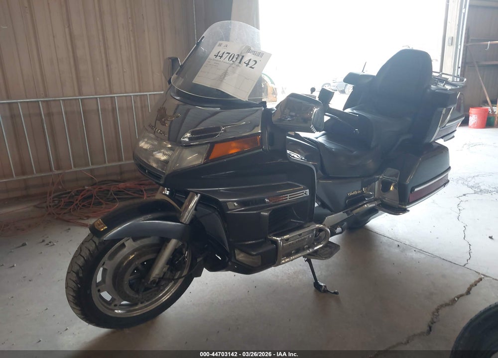1988 HONDA GL1500 VIN: 1HFSC2202JA000320