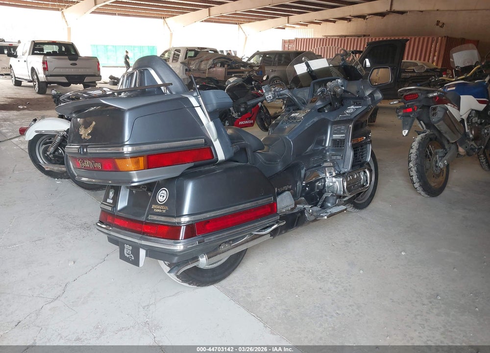 1988 HONDA GL1500 VIN: 1HFSC2202JA000320