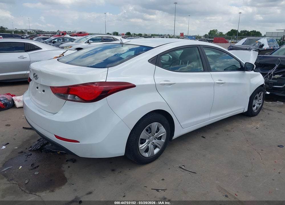 2016 HYUNDAI ELANTRA SE VIN: 5NPDH4AE6GH704941
