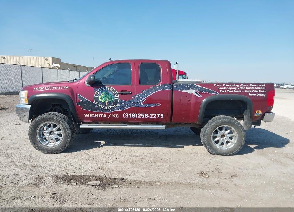 2013 CHEVROLET SILVERADO 1500 LT VIN: 1GCVKSE24DZ161720