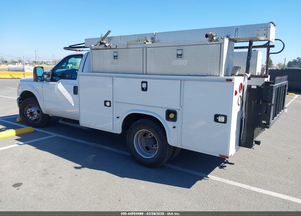2015 FORD F-350 CHASSIS XL VIN: 1FDRF3G65FEA14744