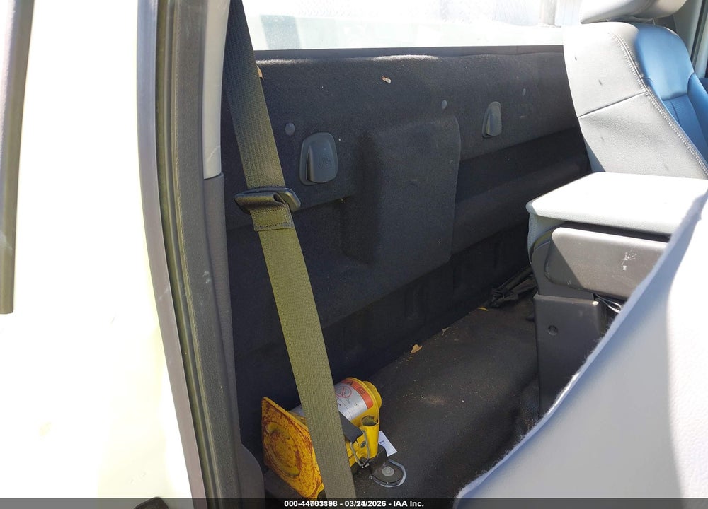 2015 FORD F-350 CHASSIS XL VIN: 1FDRF3G65FEA14744
