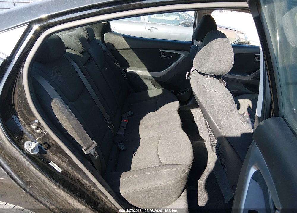 2015 HYUNDAI ELANTRA SE VIN: KMHDH4AE4FU259230