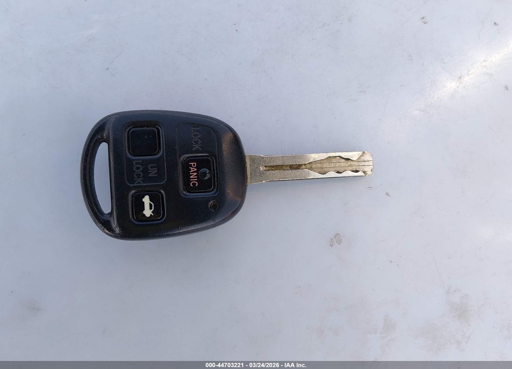 2005 LEXUS ES 330 VIN: JTHBA30G955120425