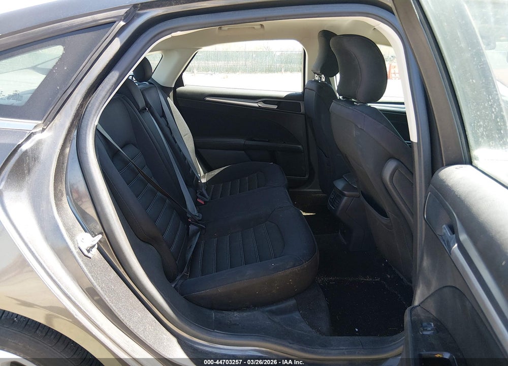 2015 FORD FUSION SE VIN: 3FA6P0H76FR193924