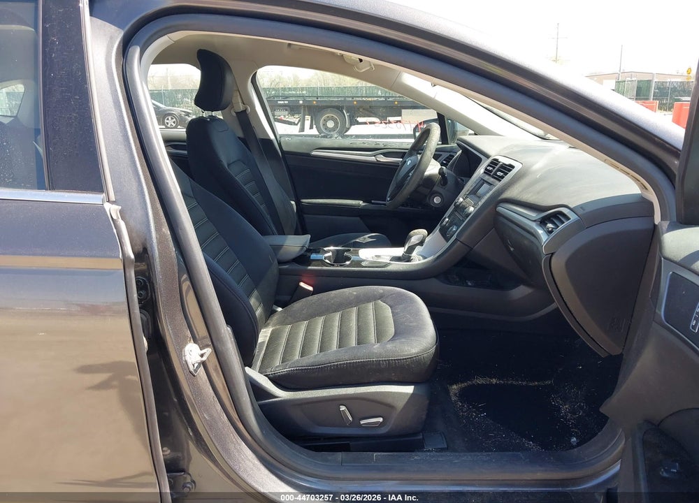 2015 FORD FUSION SE VIN: 3FA6P0H76FR193924