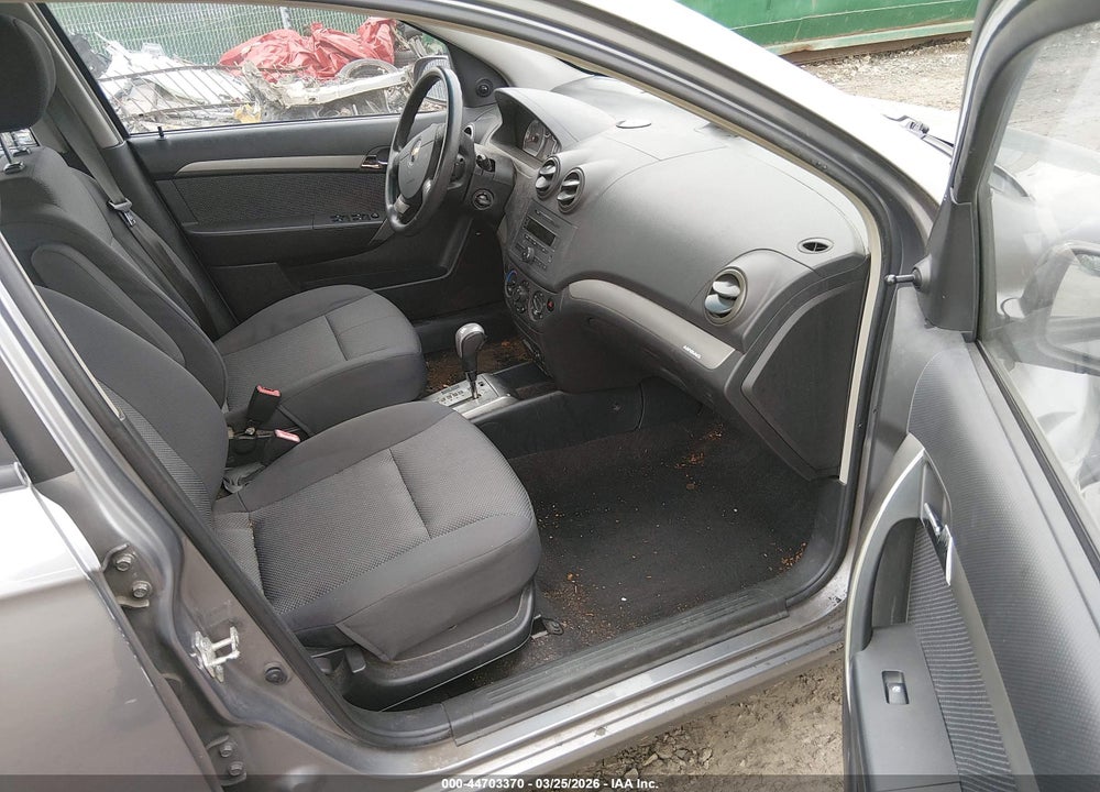2008 CHEVROLET AVEO LS VIN: KL1TD56698B151081