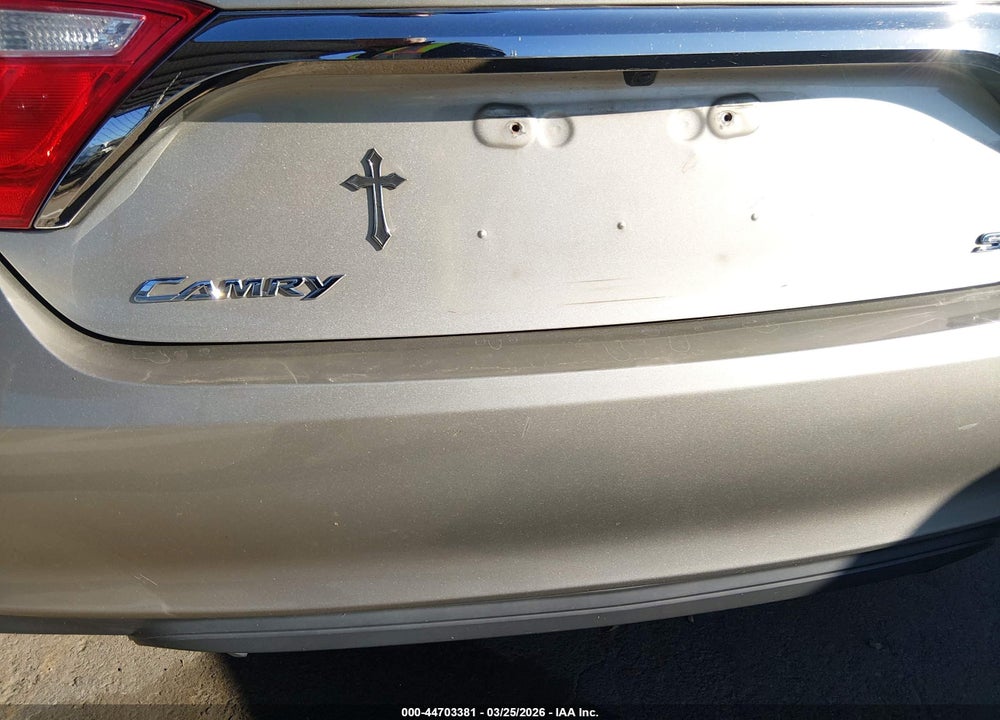 2016 TOYOTA CAMRY SE VIN: 4T1BF1FK6GU503858