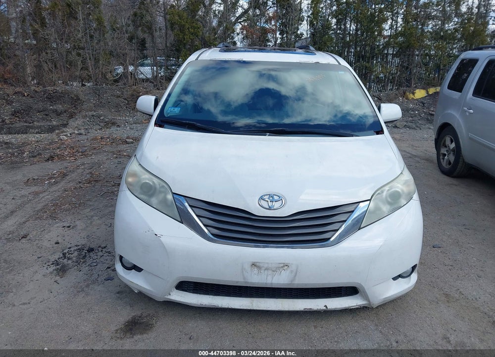 2011 TOYOTA SIENNA XLE VIN: 5TDDK3DC7BS021381