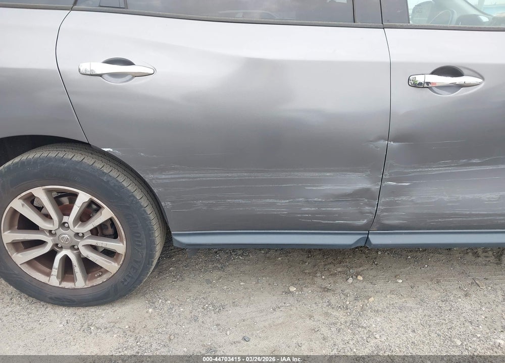 2016 NISSAN PATHFINDER S VIN: 5N1AR2MN4GC657125