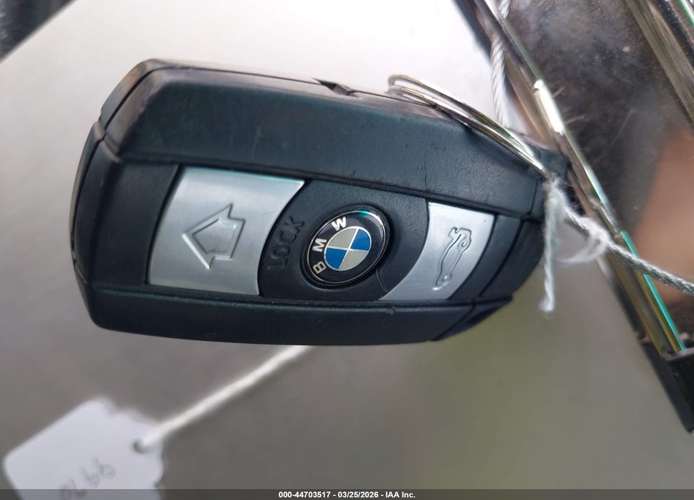 2008 BMW 335XI VIN: WBAVD535X8A009970