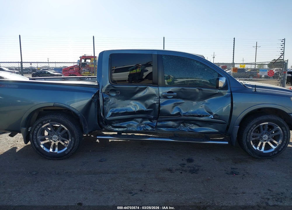 2011 NISSAN TITAN SL VIN: 1N6BA0ED2BN324085