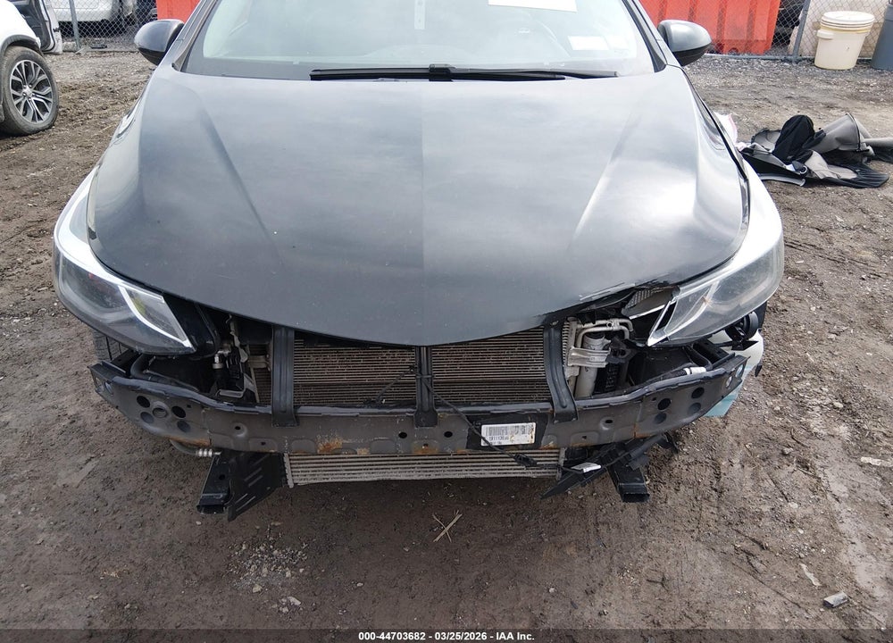 2019 CHEVROLET CRUZE LT VIN: 1G1BE5SM9K7112290