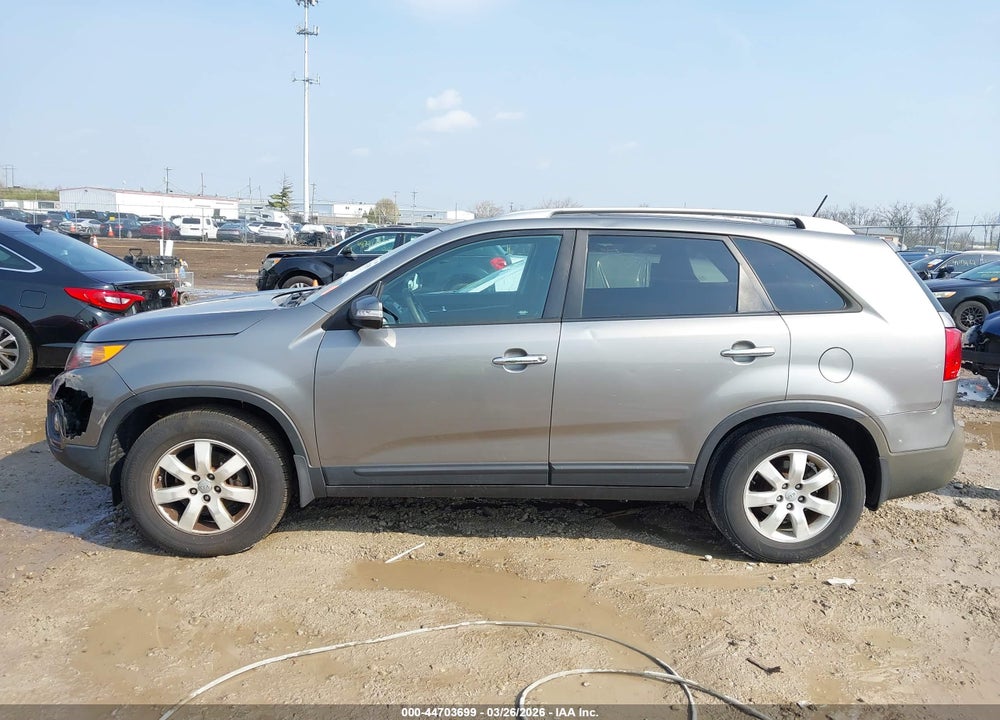 2012 KIA SORENTO LX VIN: 5XYKT3A64CG250540
