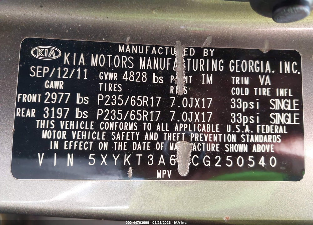2012 KIA SORENTO LX VIN: 5XYKT3A64CG250540