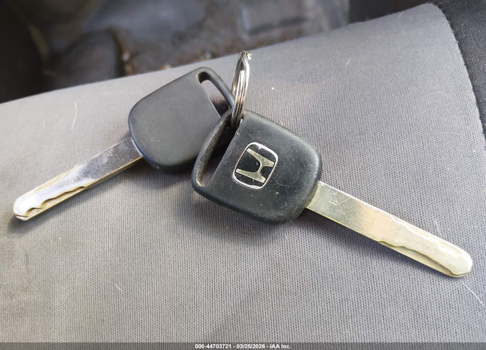 2006 HONDA ELEMENT EX VIN: 5J6YH28606L015275