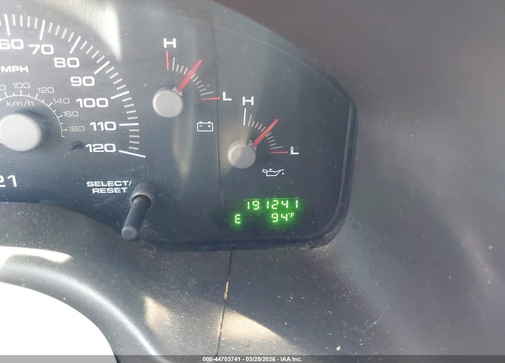 2003 FORD EXPEDITION XLT VIN: 1FMPU15L43LC24205
