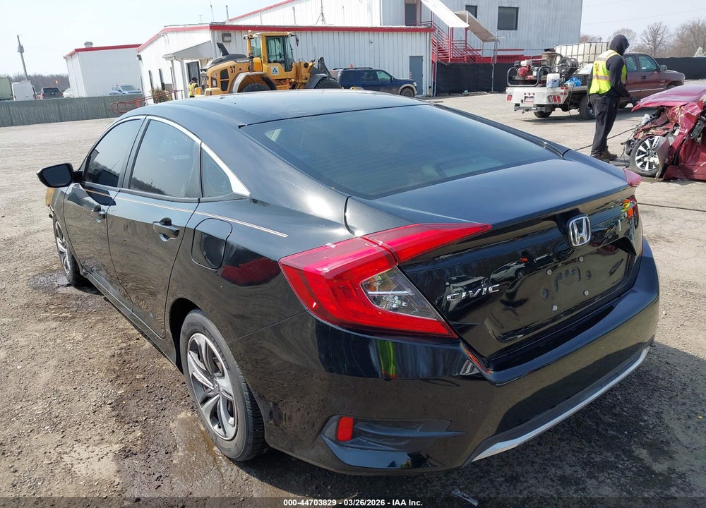 2019 HONDA CIVIC LX VIN: 19XFC2F68KE018958