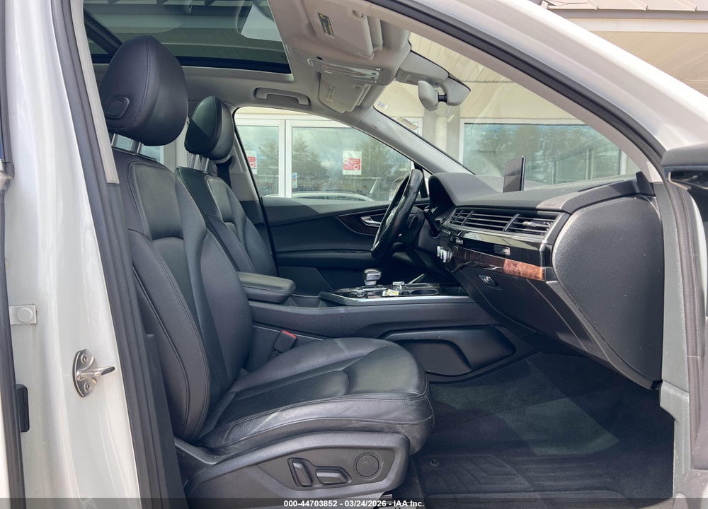 2017 AUDI Q7 VIN: WA1LAAF70HD011891