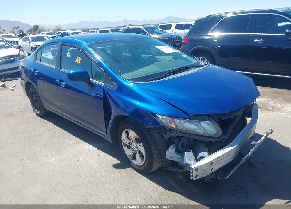 2014 HONDA CIVIC LX VIN: 19XFB2F57EE247937