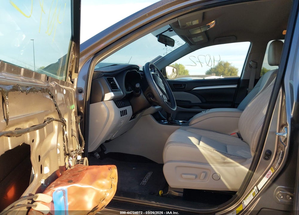 2016 TOYOTA HIGHLANDER LE PLUS V6 VIN: 5TDZKRFH7GS169619