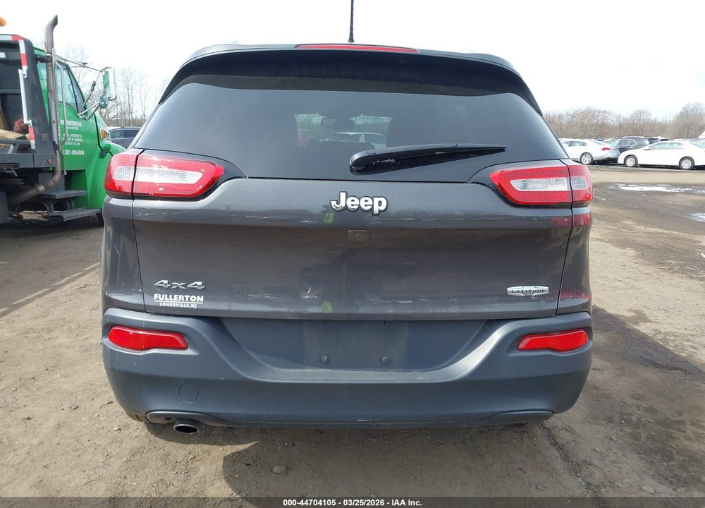 2014 JEEP CHEROKEE LATITUDE VIN: 1C4PJMCB3EW223539
